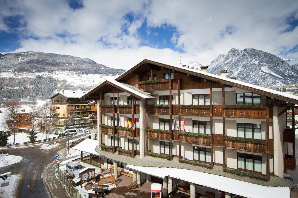 Hotel Derby Bormio Eksteriør bilde