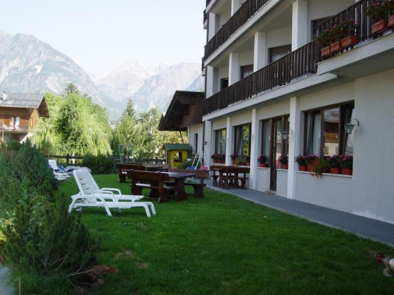 Hotel Derby Bormio Eksteriør bilde