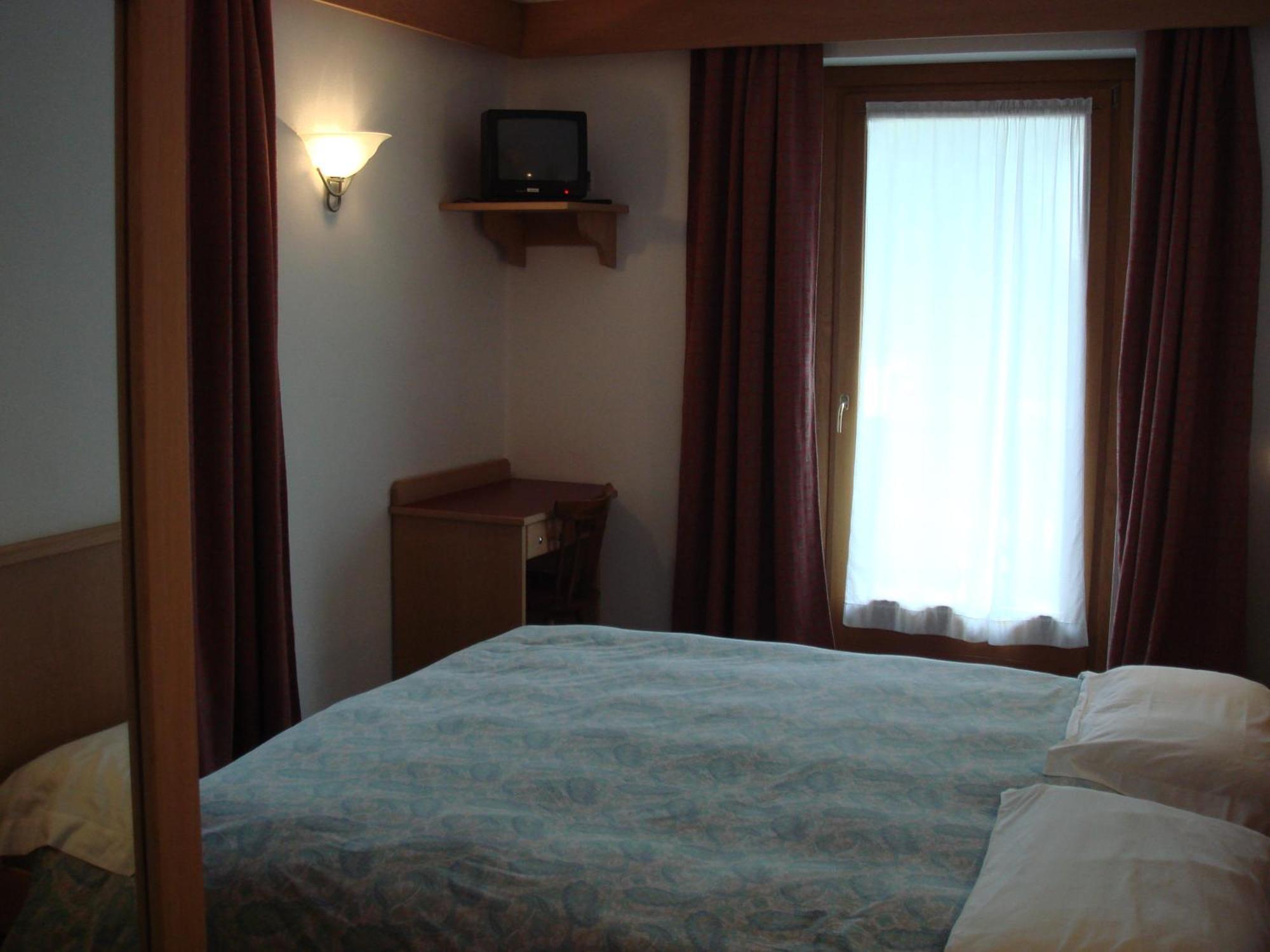 Hotel Derby Bormio Eksteriør bilde