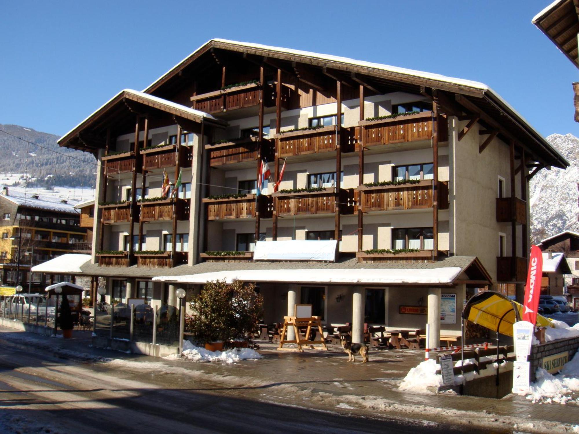 Hotel Derby Bormio Eksteriør bilde