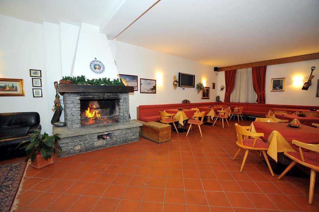 Hotel Derby Bormio Eksteriør bilde