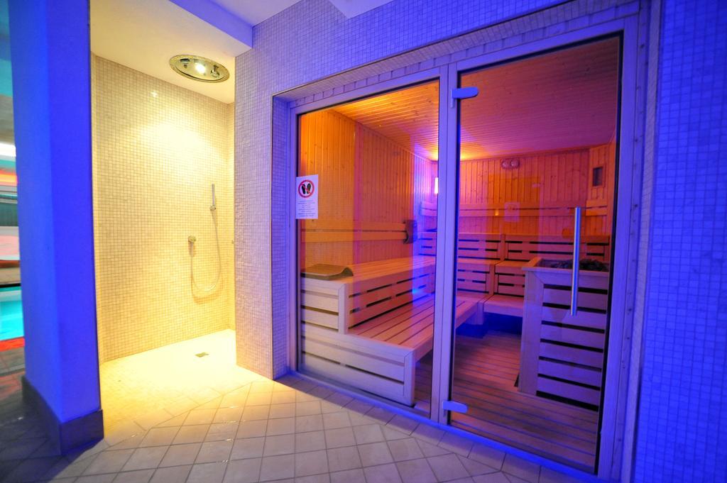Hotel Derby Bormio Eksteriør bilde