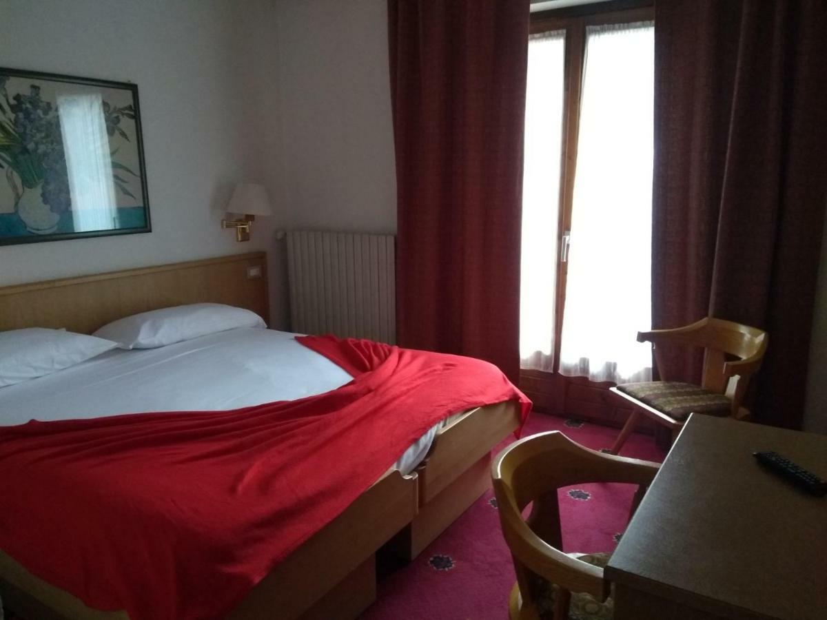 Hotel Derby Bormio Eksteriør bilde